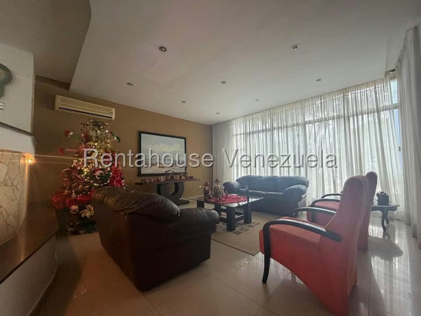 Casa (Duplex) en Venta en Zona Este, Lara - 6