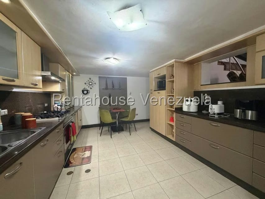 Casa (Duplex) en Venta en Zona Este, Lara - 55