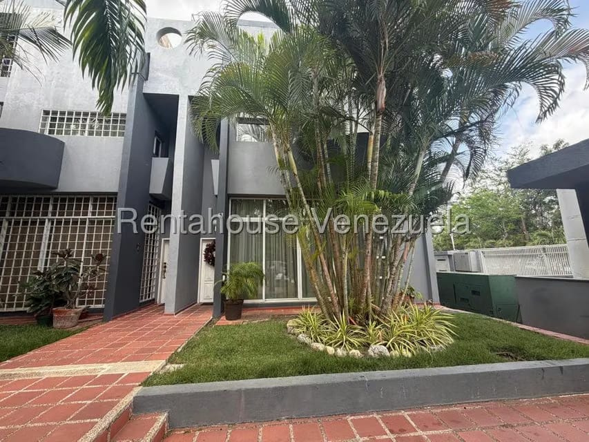 Casa (Duplex) en Venta en Zona Este, Lara - 56