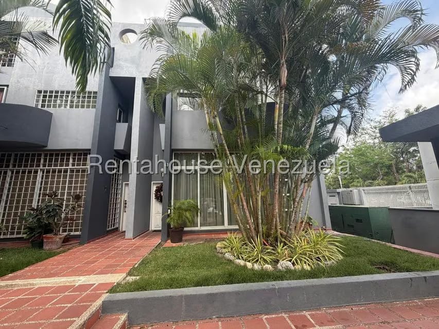 Casa (Duplex) en Venta en Zona Este, Lara - 57