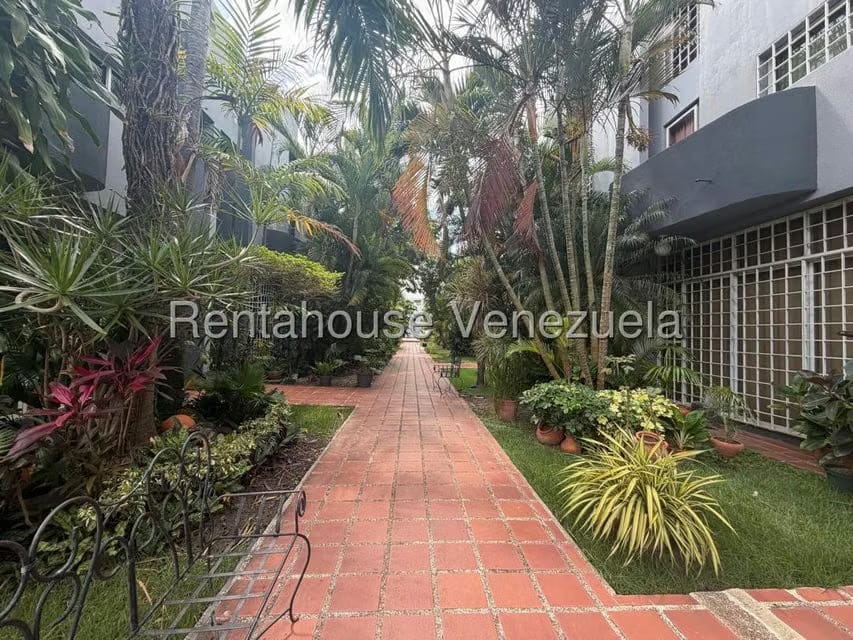 Casa (Duplex) en Venta en Zona Este, Lara - 59