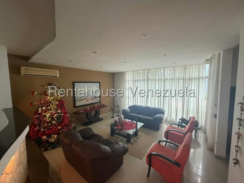 Casa (Duplex) en Venta en Zona Este, Lara - 8