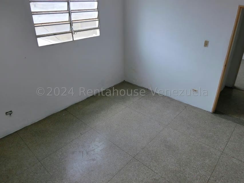 Comercial (Consultorio Medico) en Alquiler en San Martin, Distrito Metropolitano - 16