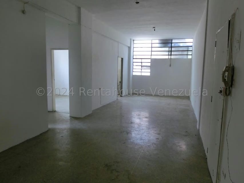 Comercial (Consultorio Medico) en Alquiler en San Martin, Distrito Metropolitano - 4
