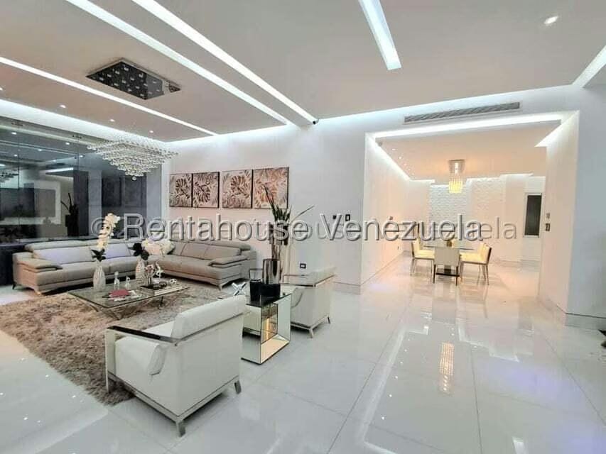 Apartamento (1 Nivel) en Venta en Prebo III, Carabobo - 2