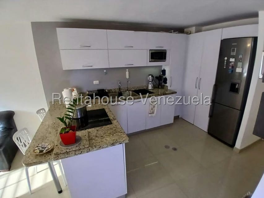 Apartamento (1 Nivel) en Venta en Los Naranjos Humboldt, Distrito Metropolitano - 32