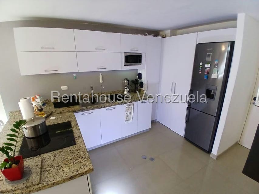 Apartamento (1 Nivel) en Venta en Los Naranjos Humboldt, Distrito Metropolitano - 33