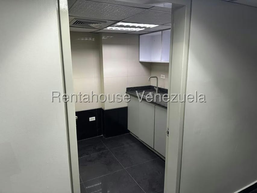 Comercial (Local Comercial) en Venta en Parroquia Altagracia, Distrito Metropolitano - 12