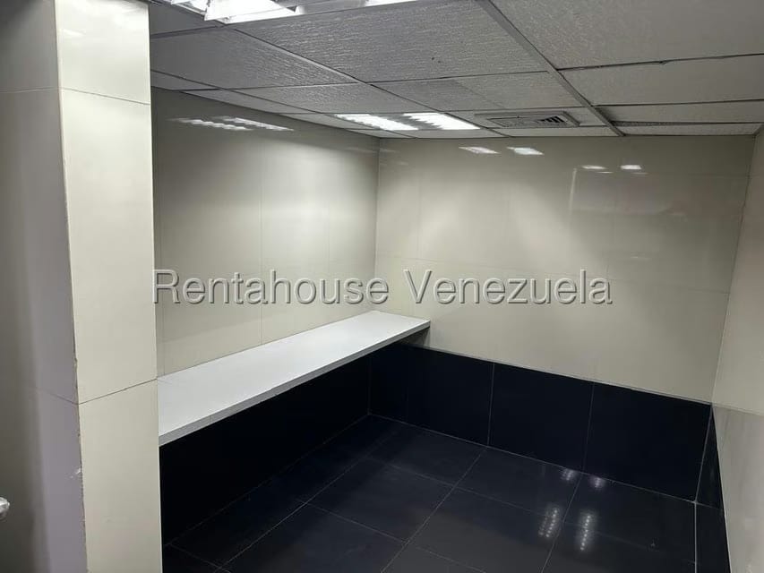 Comercial (Local Comercial) en Venta en Parroquia Altagracia, Distrito Metropolitano - 13