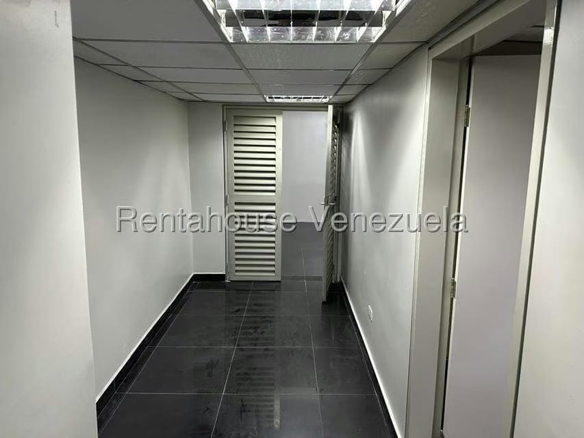 Comercial (Local Comercial) en Venta en Parroquia Altagracia, Distrito Metropolitano - 8
