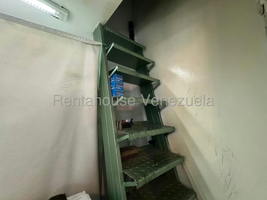 Comercial (Local Comercial) en Alquiler en El Paraiso, Distrito Metropolitano - 11
