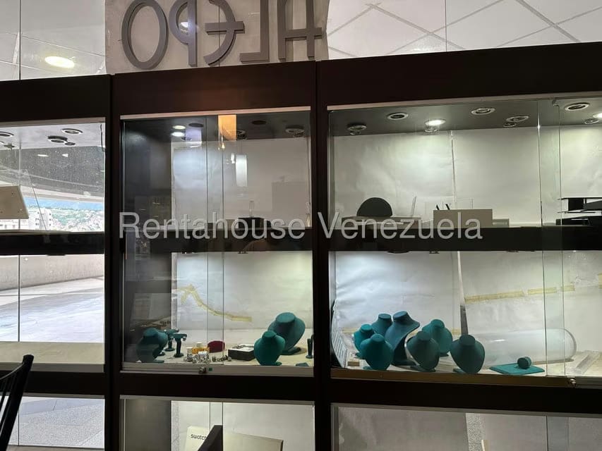 Comercial (Local Comercial) en Alquiler en El Paraiso, Distrito Metropolitano - 18