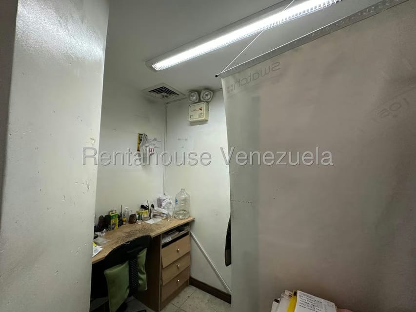 Comercial (Local Comercial) en Alquiler en El Paraiso, Distrito Metropolitano - 19