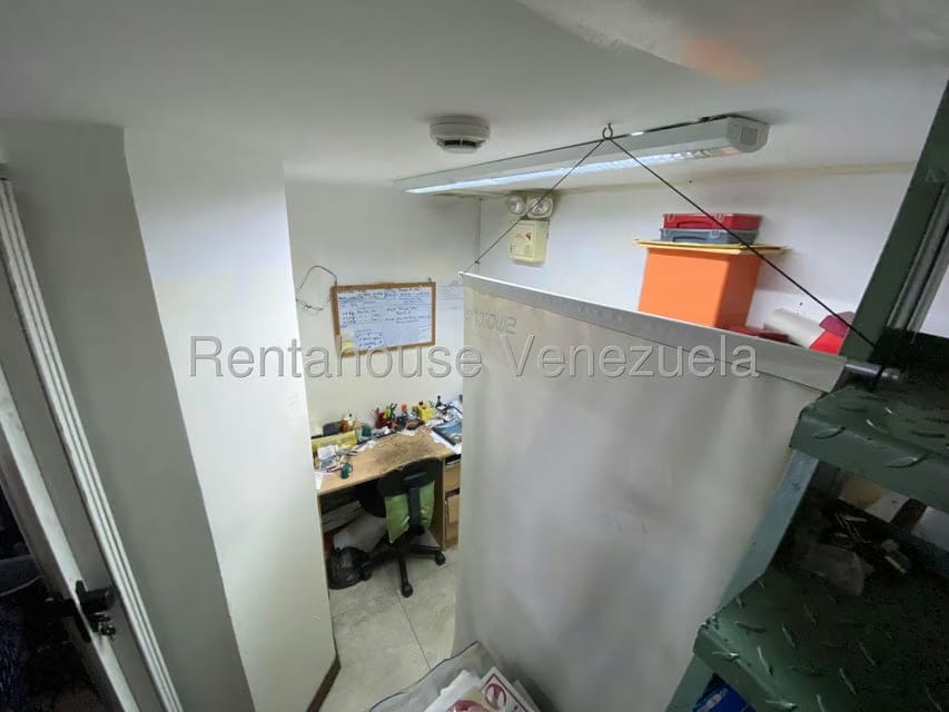 Comercial (Local Comercial) en Alquiler en El Paraiso, Distrito Metropolitano - 9