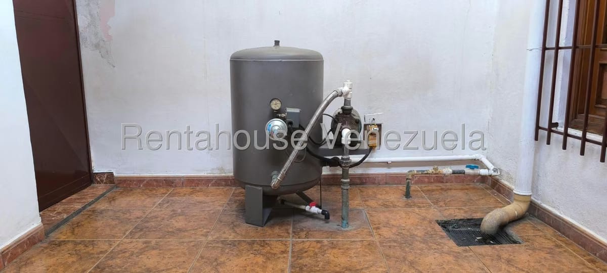 Casa (1 Nivel) en Alquiler en La Esmeralda, Carabobo - 12