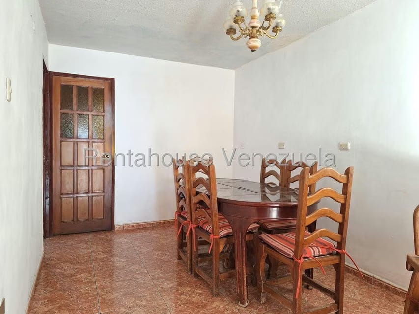 Casa (1 Nivel) en Alquiler en La Esmeralda, Carabobo - 3