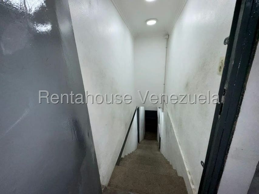 Comercial (Galpon - Deposito) en Venta en Catia, Distrito Metropolitano - 11