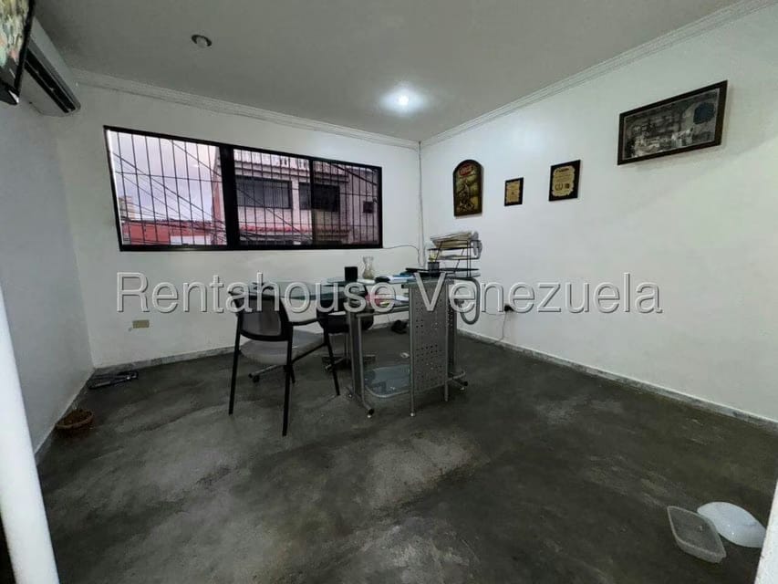 Comercial (Galpon - Deposito) en Venta en Catia, Distrito Metropolitano - 3