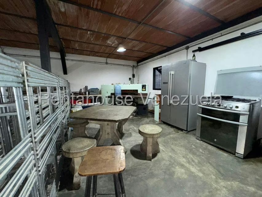 Comercial (Galpon - Deposito) en Venta en Catia, Distrito Metropolitano - 9
