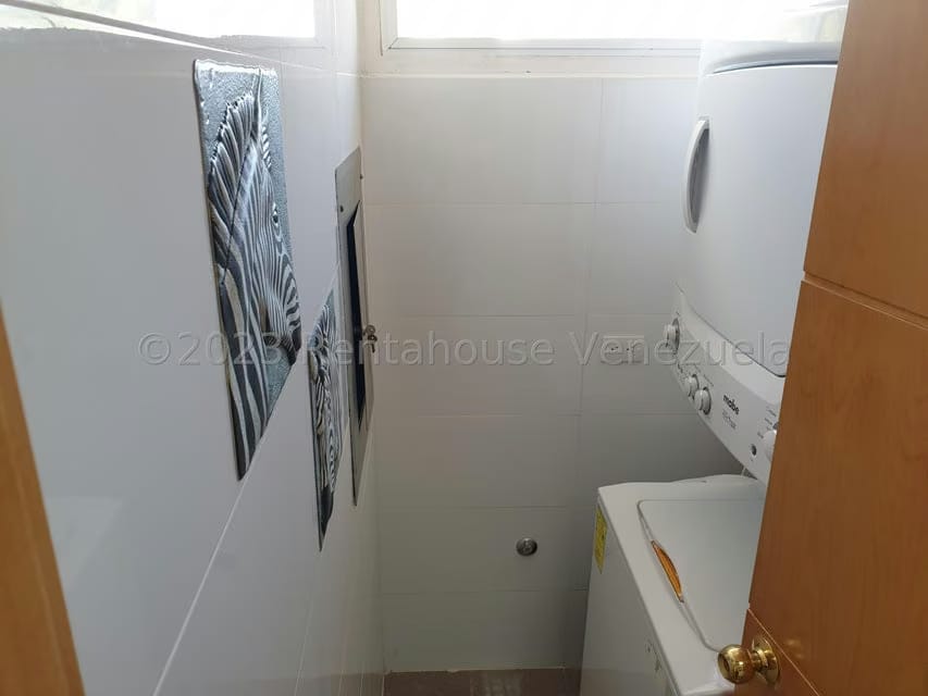 Comercial (Local Comercial) en Venta en Miranda, Distrito Metropolitano - 22