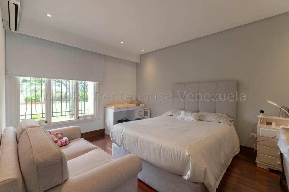Casa (1 Nivel) en Venta en La Lagunita Country Club, Distrito Metropolitano - 23