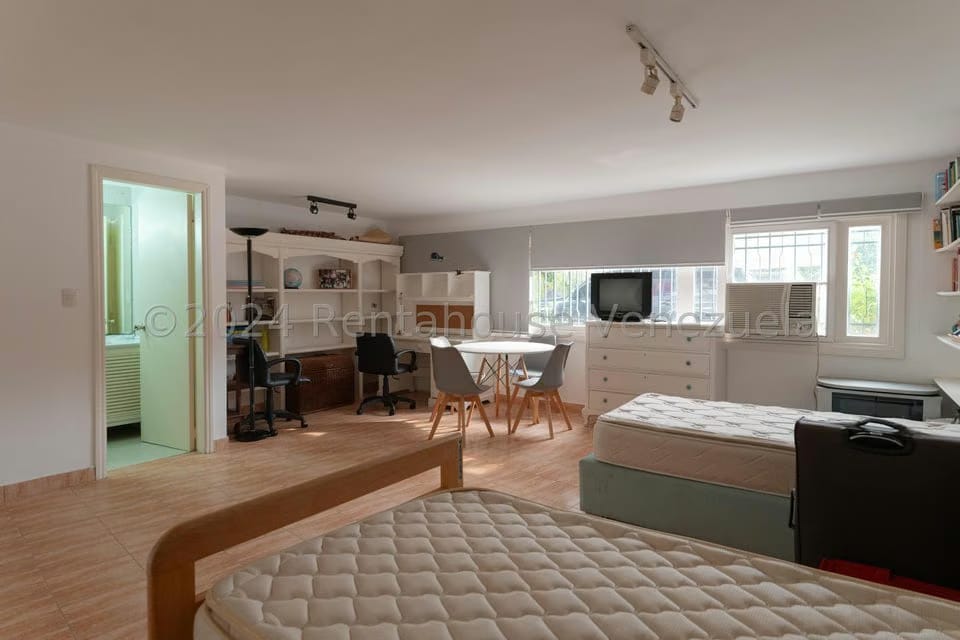 Casa (1 Nivel) en Venta en La Lagunita Country Club, Distrito Metropolitano - 27