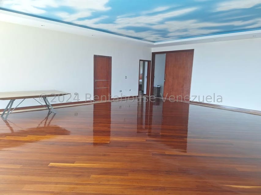Casa (Multipes Niveles) en Venta en Alto Hatillo, Distrito Metropolitano - 24