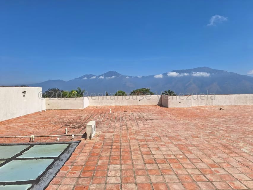 Casa (Multipes Niveles) en Venta en Alto Hatillo, Distrito Metropolitano - 41