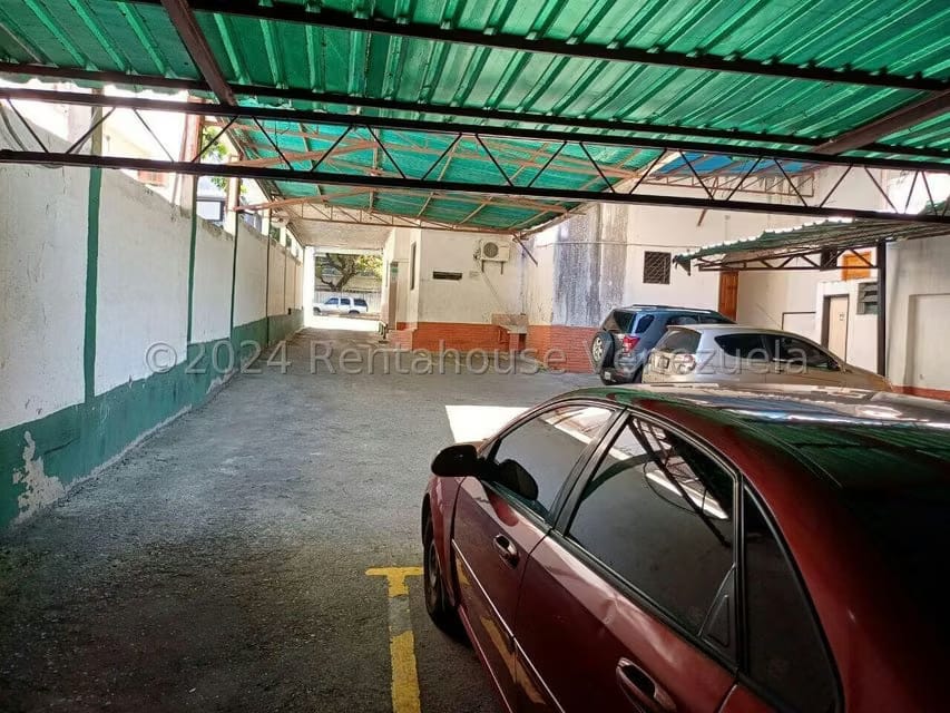 Comercial (Posada) en Venta en La Florida, Distrito Metropolitano - 12