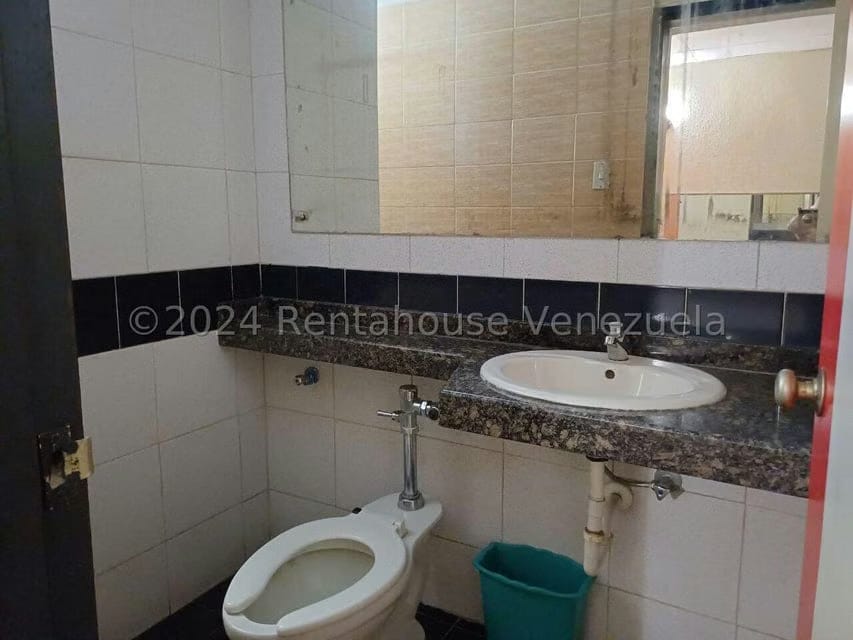 Comercial (Posada) en Venta en La Florida, Distrito Metropolitano - 22