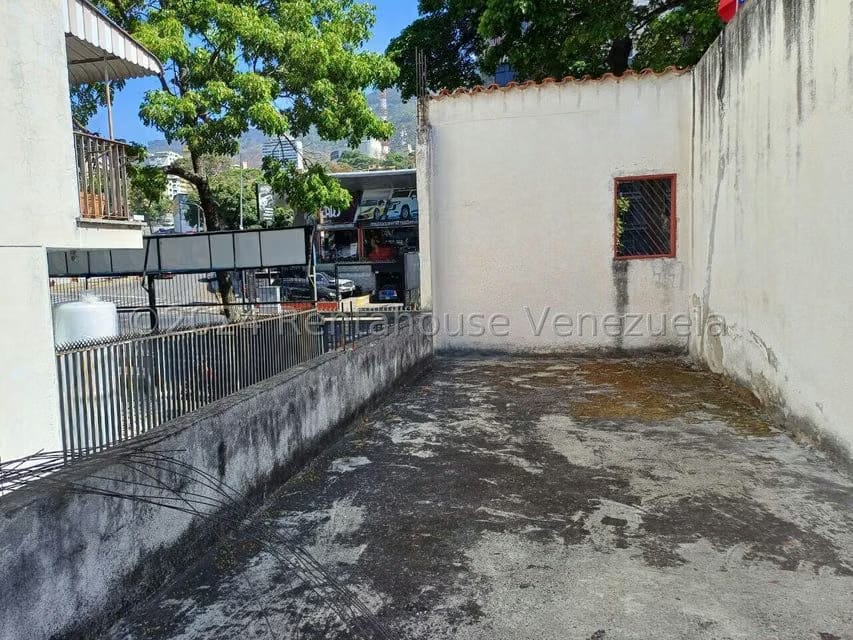 Comercial (Posada) en Venta en La Florida, Distrito Metropolitano - 9