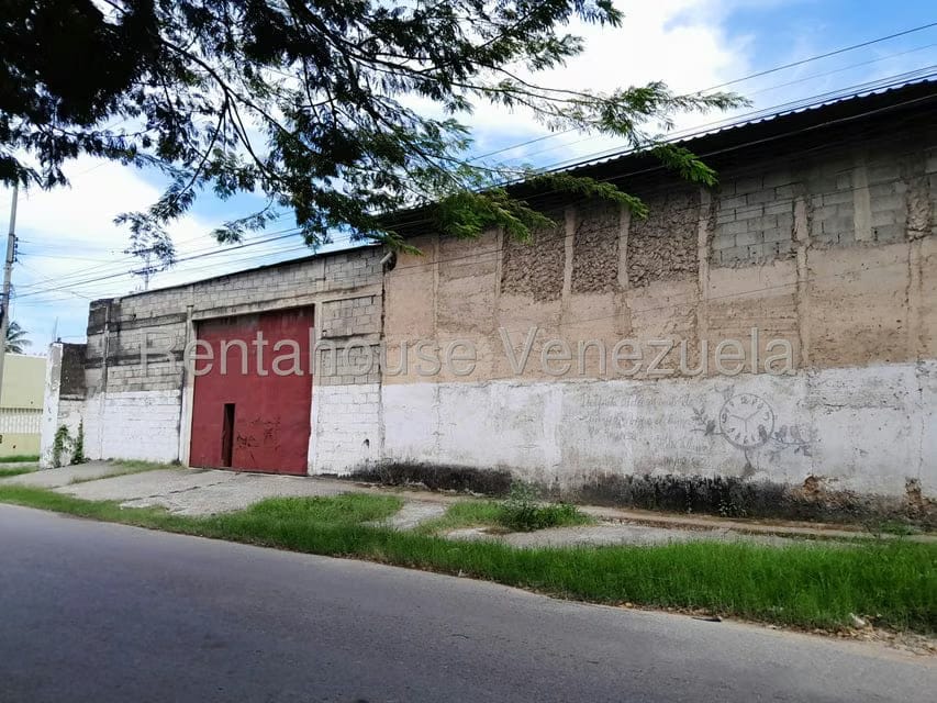 Comercial (Galpon - Deposito) en Venta en Zona Industrial Saman de Guere, Aragua - 2