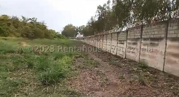 Terreno (Industrial) en Venta en Zona Industrial, Zulia - 2
