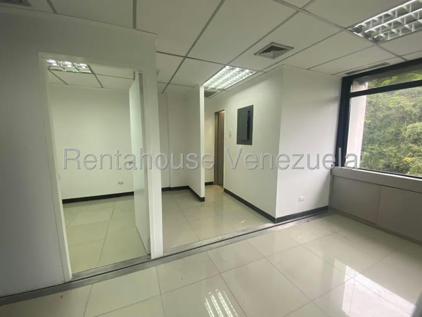Comercial (Oficina) en Venta en Los Samanes, Distrito Metropolitano - 6