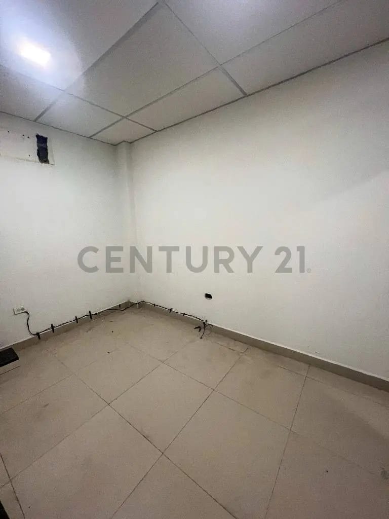 Local Comercial en Venta de Lomas del Mar, Barcelona - 4