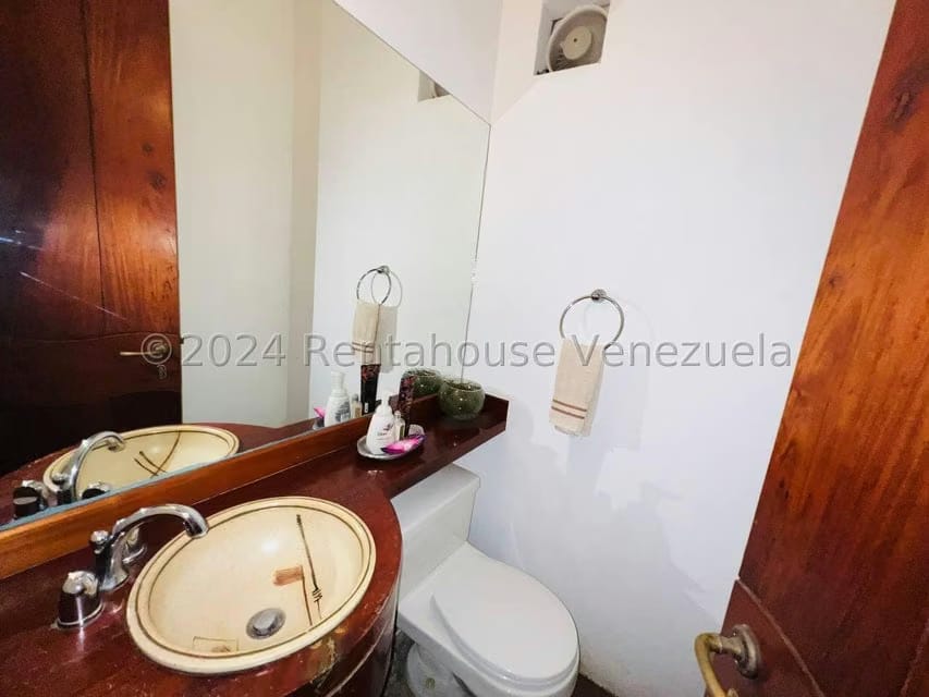 Casa (Duplex) en Venta en Colinas De Santa Rosa, Lara - 28