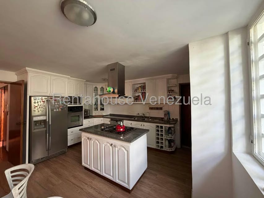 Casa (Multipes Niveles) en Venta en Prados del Este, Distrito Metropolitano - 11