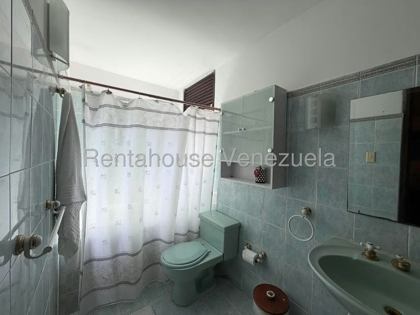 Casa (Multipes Niveles) en Venta en Prados del Este, Distrito Metropolitano - 20