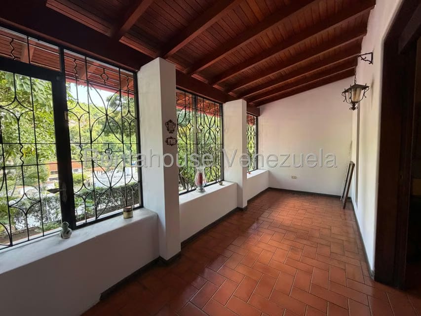 Casa (Multipes Niveles) en Venta en Prados del Este, Distrito Metropolitano - 6