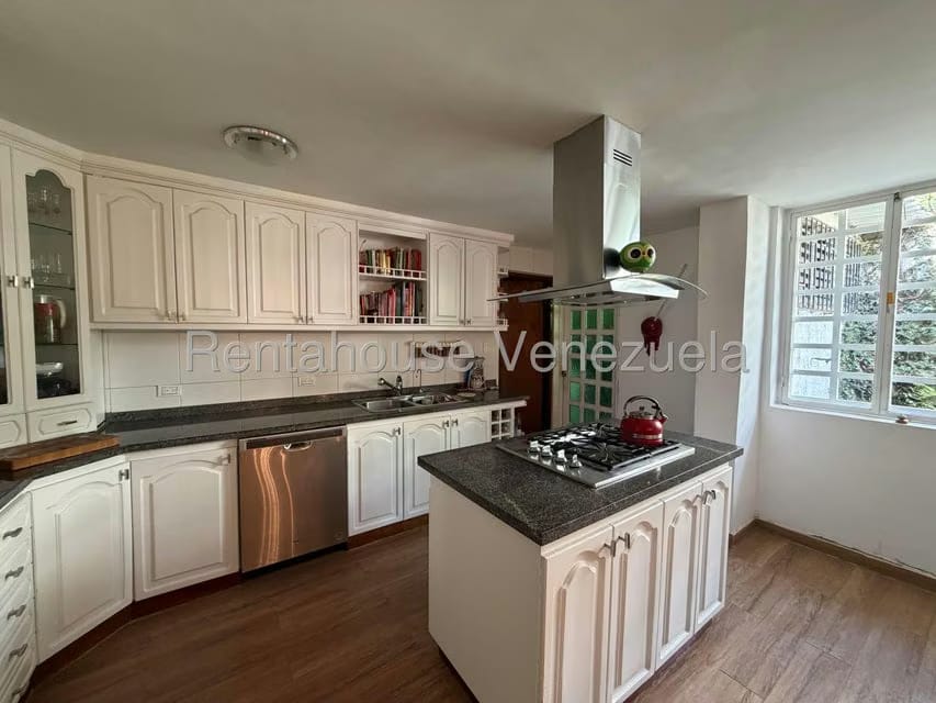 Casa (Multipes Niveles) en Venta en Prados del Este, Distrito Metropolitano - 10