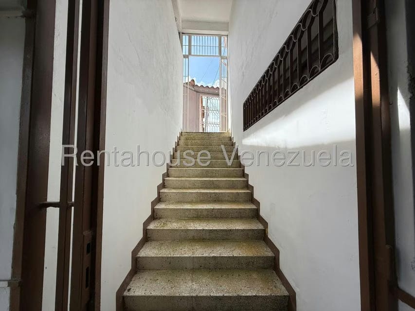 Apartamento (1 Nivel) en Alquiler en El Junquito, Distrito Metropolitano - 3