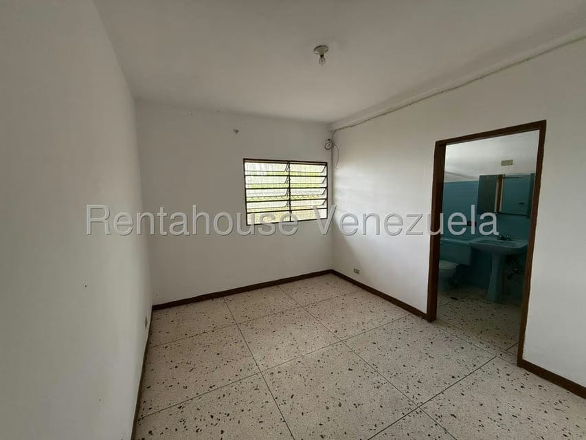 Apartamento (1 Nivel) en Alquiler en El Junquito, Distrito Metropolitano - 23
