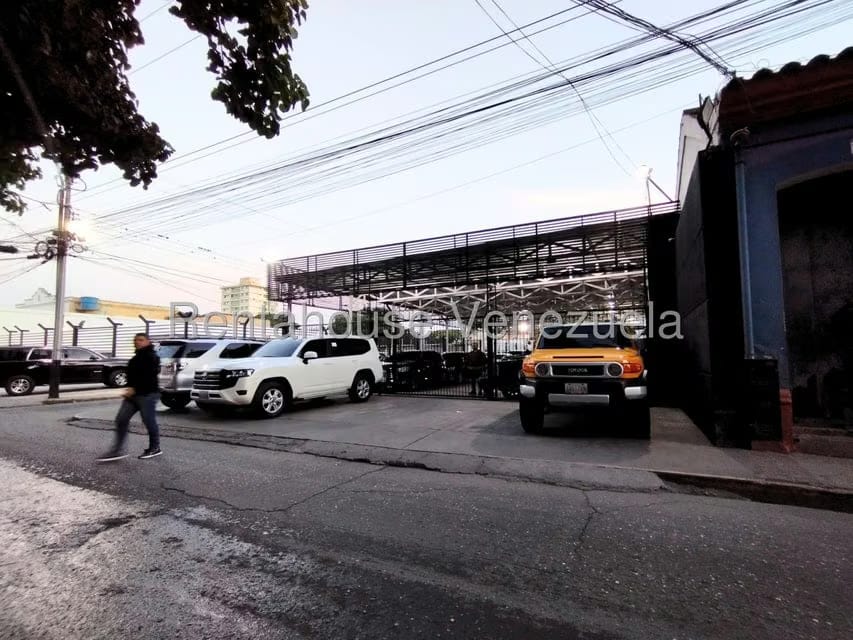 Comercial (Local Comercial) en Venta en Centro, Lara - 3