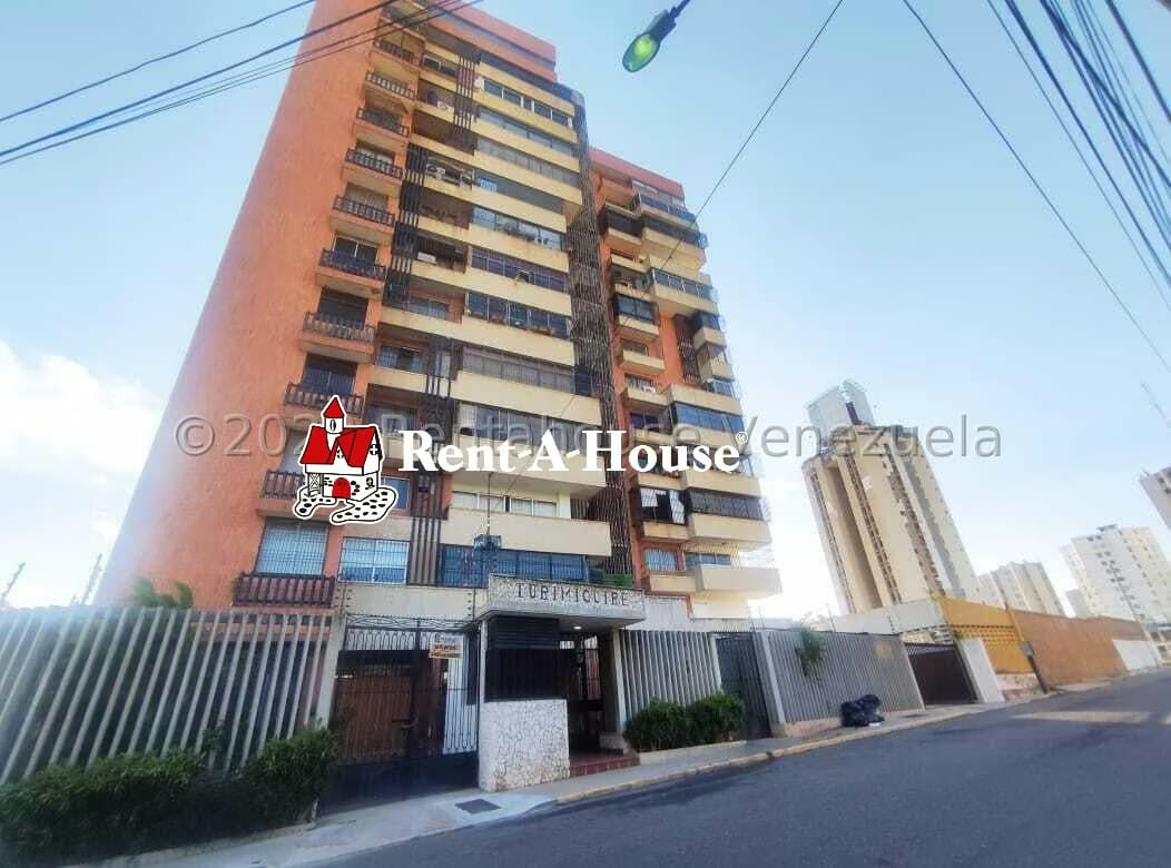 24-1383 Venta de Apartamento en Primero de Mayo.KB