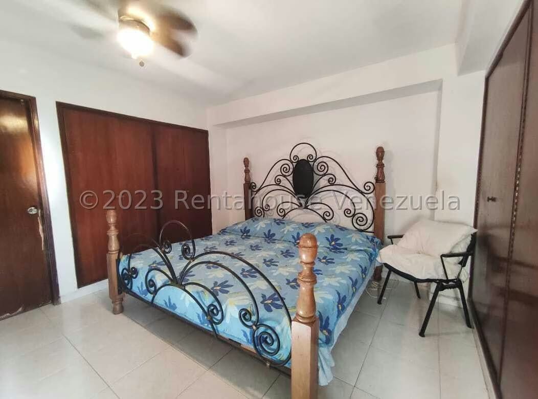 24-1383 Venta de Apartamento en Primero de Mayo.KB - 9