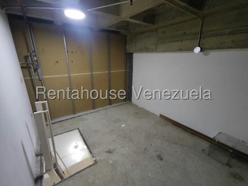 Comercial (Local Comercial) en Alquiler en Prados del Este, Distrito Metropolitano - 7