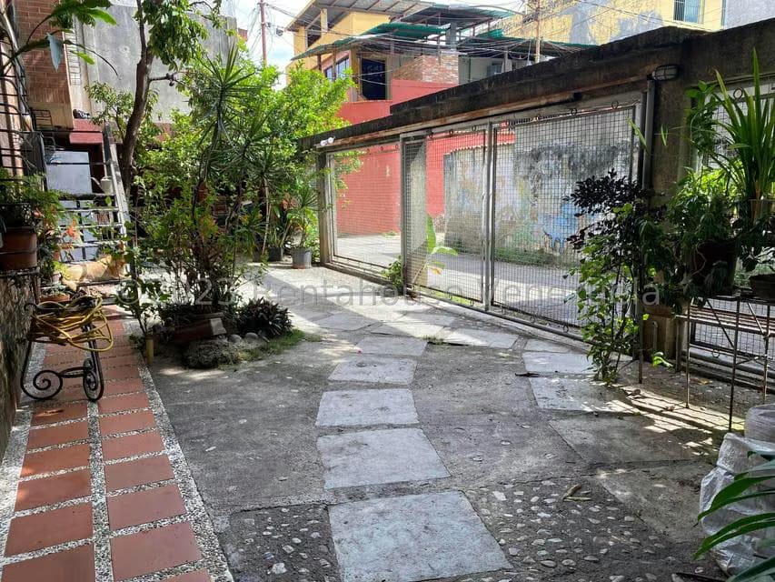 Casa (Duplex) en Venta en Montecristo, Distrito Metropolitano - 40