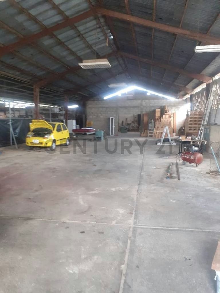 SE ALQUILA AMPLIO GALPON Y DE FACIL ACCESO EN EL HATILLO - 5