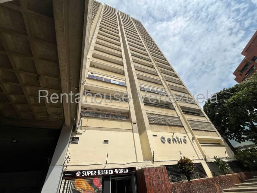 Comercial (Oficina) en Venta en Los Dos Caminos, Distrito Metropolitano - 2