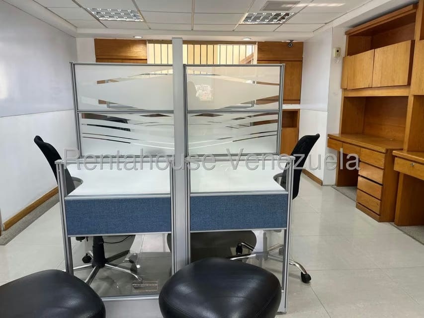 Comercial (Oficina) en Venta en Los Dos Caminos, Distrito Metropolitano - 15